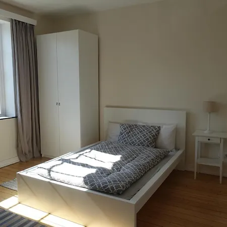 Mit 5 Schlafzimmer * 不莱梅