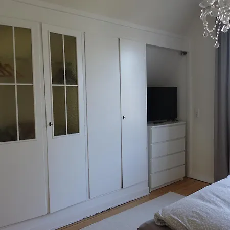 Villa Mit 5 Schlafzimmer *